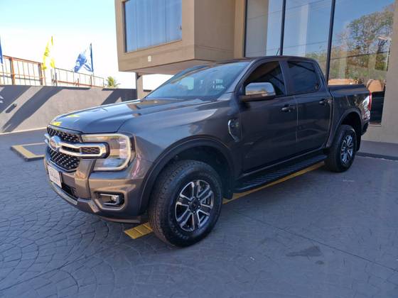 FORD RANGER 3.0 V6 TURBO DIESEL CD XLT 4X4 AUTOMÁTICO FORD RANGER 3.0 V6 TURBO DIESEL CD XLT 4X4 AUTOMÁTICO